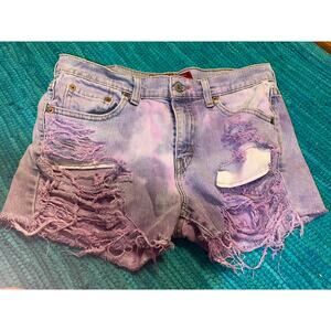 VINTAGE LEVI'S PURPLE Denim TIE DYE DISTRESSED CUTOFF SHORTS BOHO HIPPIE 30